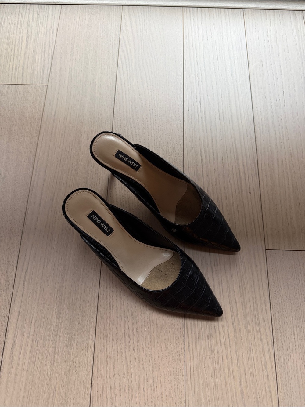 Nine West Black Croc-Embossed Pointed-Toe Slingback Mules